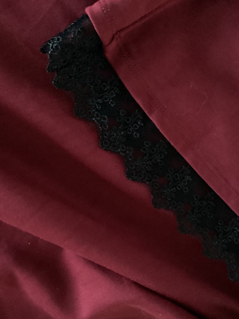 Hot Topic Burgundy Long Sleeve Dress with Black Lace Trim - Picture 4 of 4